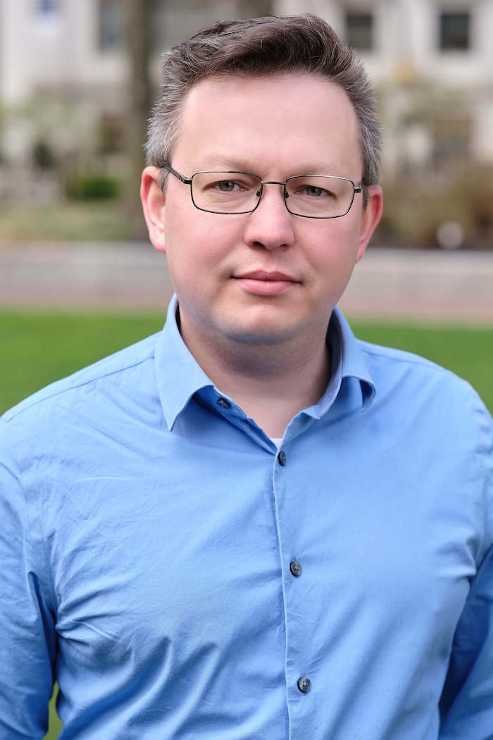 Artur Menzeleev Machine Learning Engineer